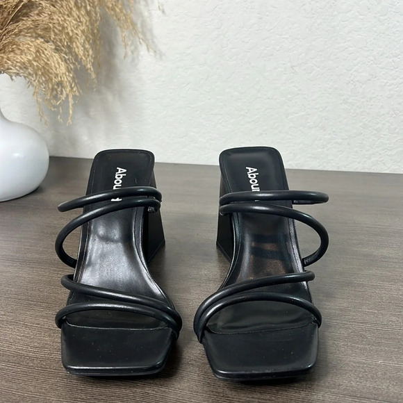 NEW- ABOUND Womens Austyn Black Strappy Sandal - Picture 2 of 10